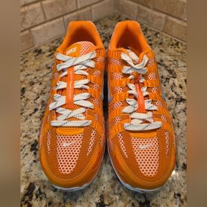 Nike P-6000 Men 10/Women 11.5